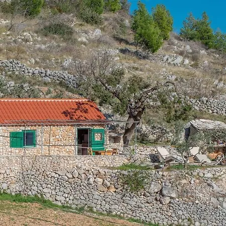 Robinson Galisnjak With Amazing Sea View & Jacuzzi