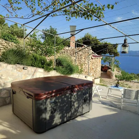 Robinson Galisnjak With Amazing Sea View & Jacuzzi 펜션 볼