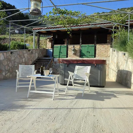 Robinson Galisnjak With Amazing Sea View & Jacuzzi *
